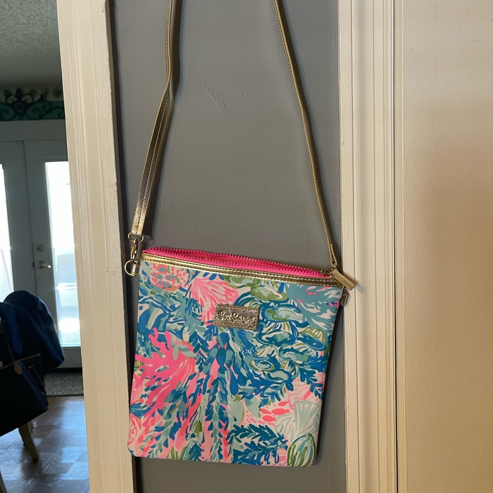 Lilly Pulitzer cross body NWOT
